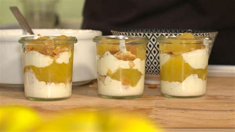 Schneller Nachtisch im Glas: Leckerer Apfel-Keks-Joghurt - in 3 Minuten ...