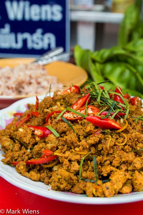 Khua Kling Recipe Thai Dry Meat Curry วิธีทำคั่วกลิ้งหมู