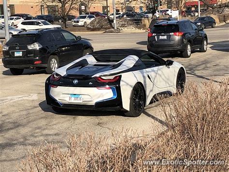 Learn more about price, engine type, mpg, and complete safety and warranty information. BMW I8 spotted in Chicago, Illinois on 02/22/2020