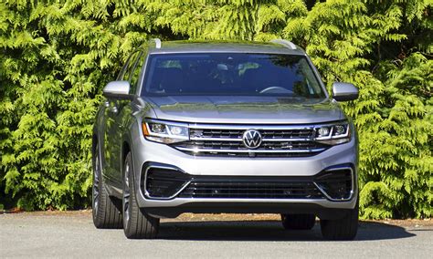 Other than that, the cross sport is nearly identical to its brother. 2020 Volkswagen Atlas Cross Sport: Review | | Automotive ...