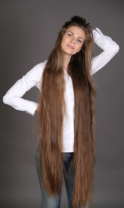 Natalia Dedeiko Russian Actress Coiffures Incroyables Cheveux Cheveux Longs
