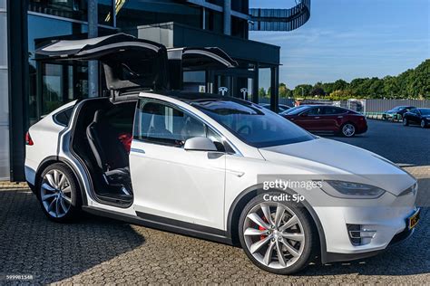 Tesla Model X P90d Allelectric Crossover Suv Stock Photo Getty Images
