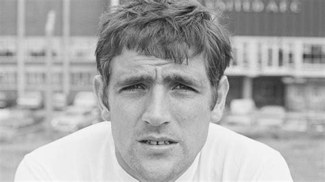 Coronavirus Leeds United Great Norman Hunter Dies After Testing