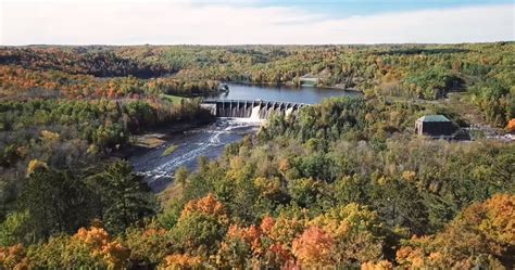 Duluth Area Fall Colors 2018 Aerial Video