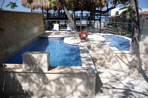 Located in santa marta, this beachfront hotel is in the historical district, 0.1 mi (0.1 km) from magdalena river, and 2.6 mi (4.1 km) from rodadero beach. Vista General de las Piscinas | Piscinas, Vistas, Hotel