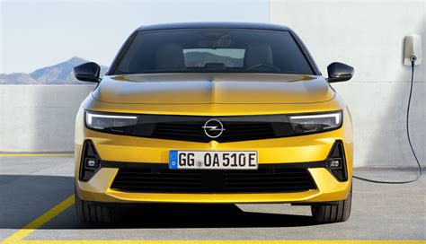 Neuer Opel Astra Auch Als Plug In Hybrid Bilder And Video Ecomentode