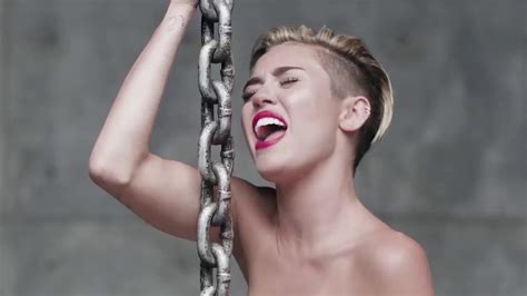 Miley Cyrus Face Wrecking Ball