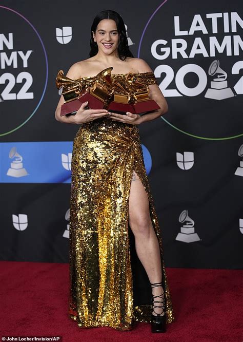 friday 18 november 2022 01 26 pm latin grammys 2022 rosalía poses with her four awards trends now