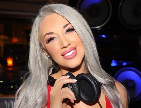 laci kay somers bio age height fitness models biography