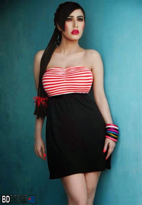 Bangladeshi Model Naila Nayem Photos And Biography ~ Sexkickblogspotcom