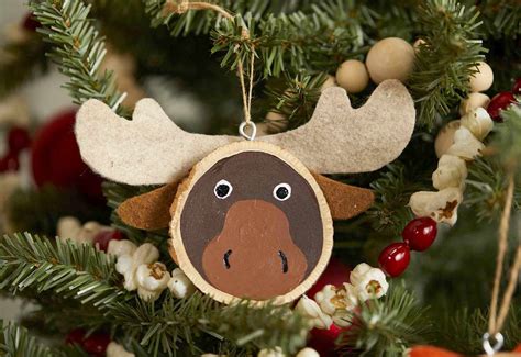 How To Make Wood Slice Animal Ornaments Better Homes And Gardens