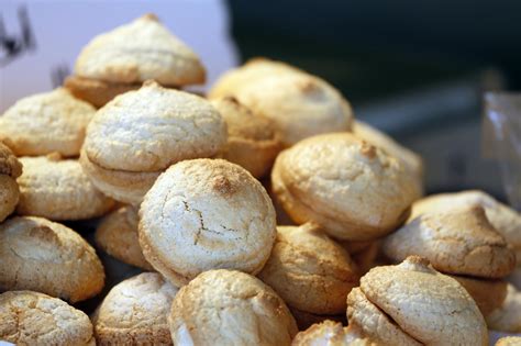Recette macarons de montmorillon aux amandes
