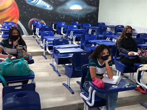 Aulas Presenciais Nas Escolas Particulares Estão Liberadas Em Pe