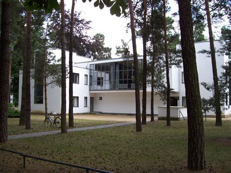 Haus kaufen in bielefeld leicht gemacht: 100 Jahre Bauhaus | pro office