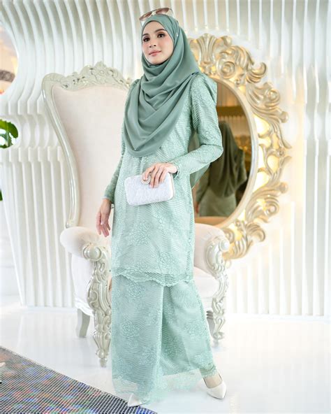 baju kurung moden lace awatif fern green muslimahclothing