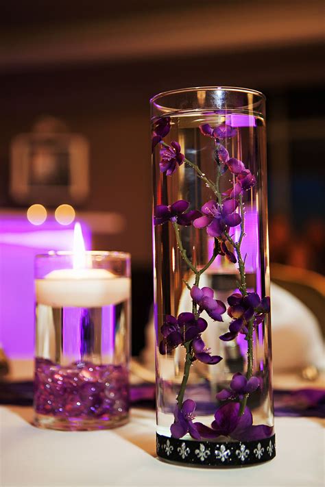 Purple Floating Centerpiece in Cylinder Vase | Purple floating candles