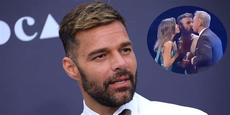 Video Ricky Martin Le Roba Un Beso A Martín Cárcamo En Viña Del Mar