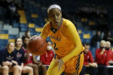 The La Salle Womens Basketball Team Has Done Well As A Landing Spot