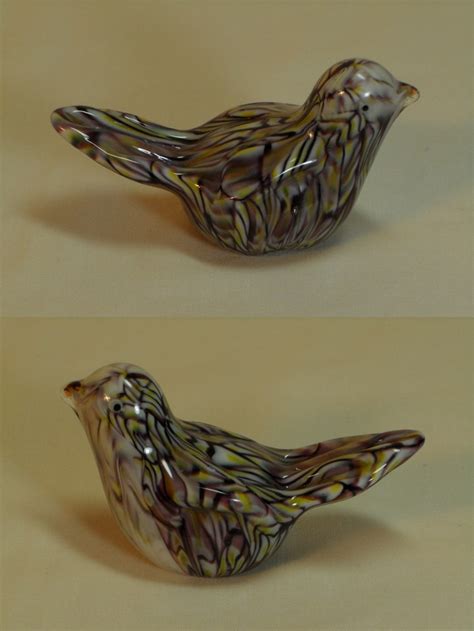 Gibson ~ 4 Slag Glass Birds Collectors Weekly