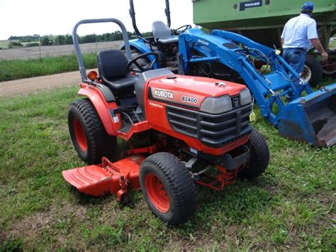 Kubota B2400 Compact Tractor 1475 Hrs Mfwd W60 Mid Mount Deck 3pt