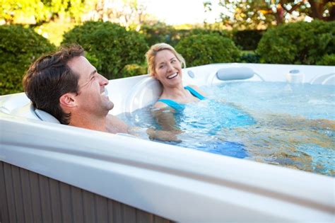 How Often Should I Use A Hot Tub Take The Daily Soak Challenge Hot Spring Spas