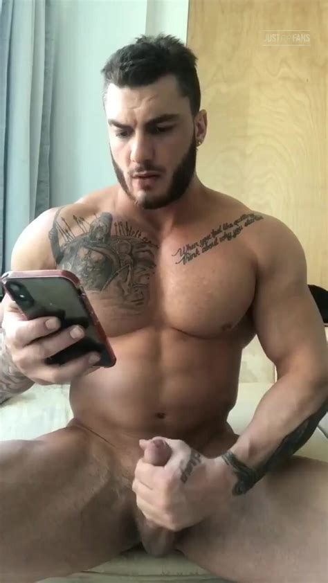 Naked Male Muscle Hot Muscle Guy Has A Wank Thisvid Com