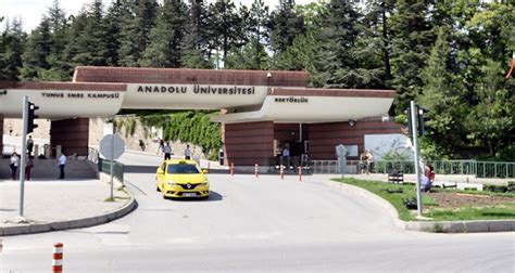 Anadolu üniversitesi batı avrupa açıköğretim programları. Anadolu Üniversitesi ilk sırada