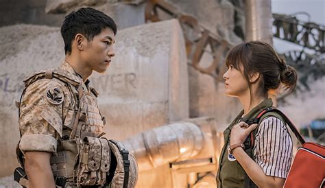 Yep, my fanaticism is almost complete. "Descendants of the Sun" Episode 6 Official Stills | Couch ...