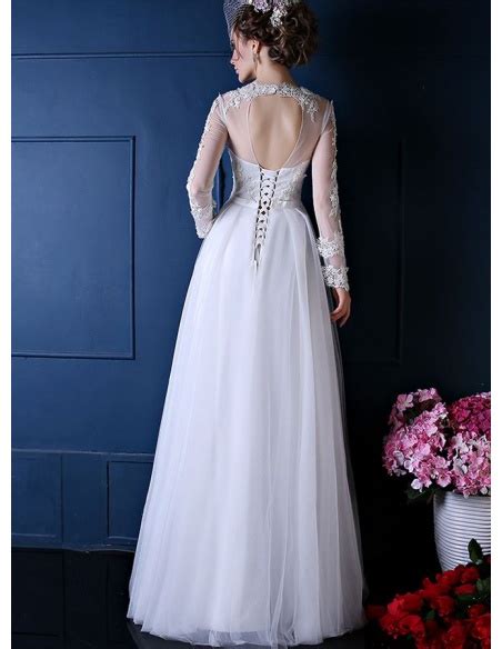 Tutti i nuovi modelli di vestiti da sposa a prezzi scontati disponibili anche su misura. Vestito da Sposa con corpetto in pizzo e gonna in tulle a ...