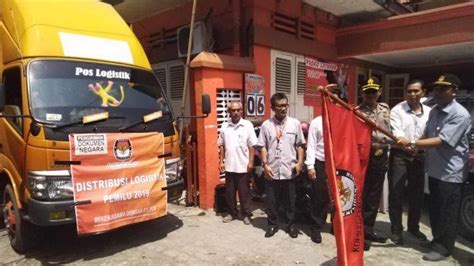 Perusahaan di rembang sedang membutuhkan banyak karyawan untuk berbagai posisi, cek info lowongan kerja terbaru dan terupdate april 2021 hanya di loker bumiayu id. KPU Demak Distribusikan Logistik Pemilu, Sudah Sampai di ...