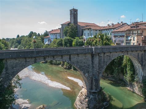 Apri il menu e visualizza le nostre proposte. Ponte del Diavolo - Ponte del Diavolo over Adige in ...