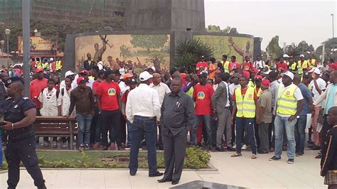Governo De Luanda Recua E Proíbe Trajecto Da Mãenifestação Rede Angola Notícias