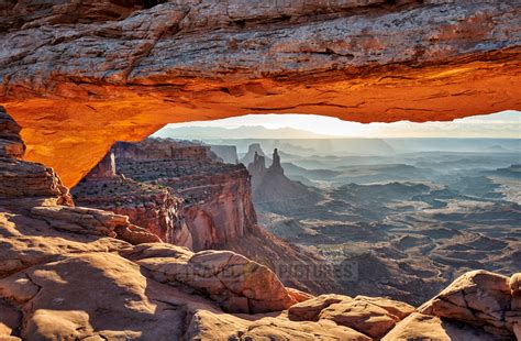 Travel4pictures Mesa Arch In Canyonlands National Park