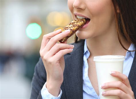 21 side effects of skipping breakfast — eat this not that