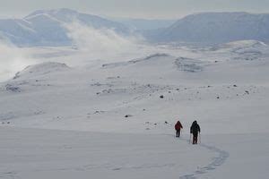 Jun 20, 2021 · el ascenso al cráter del volcán copahue, la magia del salto del agrio, los secretos de la cascada escondida cubierta de hielo por estos días, los senderos que conducen a una sorpresa tras otra. Volcán Copahue - Wikiexplora