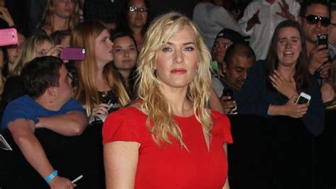 Kate Winslet Reveals Embarrassing Wardrobe Malfunction