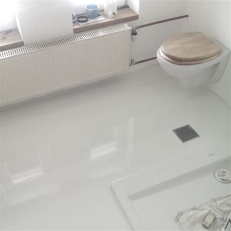 Allow the bathtub to fully dry before painting it (i wiped mine down with a towel once i finished cleaning to speed up the drying process). bathtub epoxy paint - 28 images - bathtub epoxy paint 171 ...