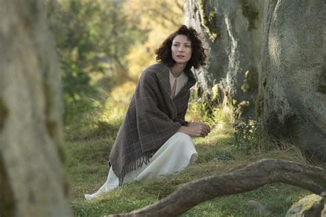 Starzs New Series Outlander Provides A World Worth Falling In Love With Vox