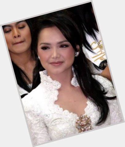 Siti nurhaliza ke siti saerah ni? Siti Nurhaliza | Official Site for Woman Crush Wednesday #WCW
