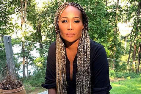 Cynthia Bailey Spreads Weekend Vibes For Her Fans Celebrity Insider