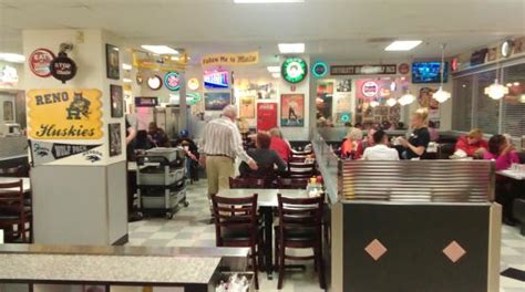 Mels Diner Reno Restaurant Reviews And Photos Tripadvisor