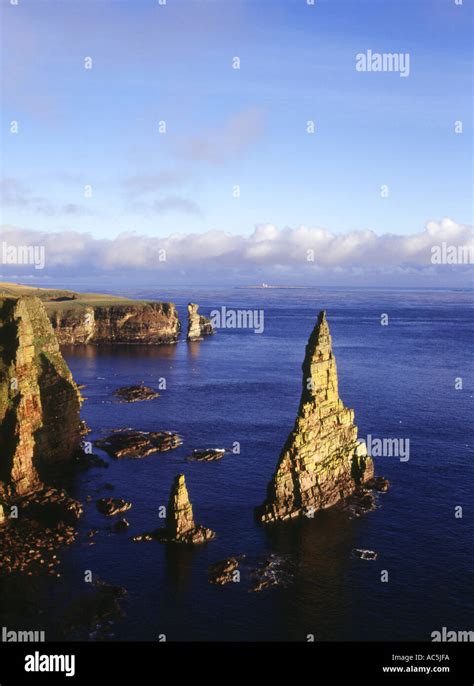 Dh Duncansby Head Caithness Stacks Of Duncansby And The Knee Cliffs