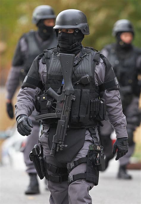 371 Best Swat Images On Pinterest Special Forces Military Weapons