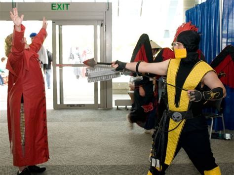 Mortal Kombat And Cosplays 21 Pics