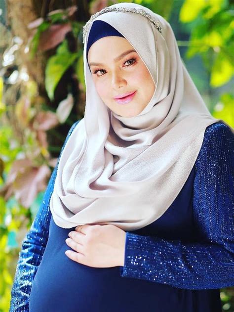 Lagi sejuk perut ibu mengandung. Melahirkan, Siti Nurhaliza Rahasiakan Wajah dan Nama Anak ...