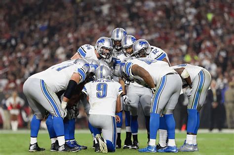 Ready Set Gone The Nfls Disappearing Huddle The New York Times