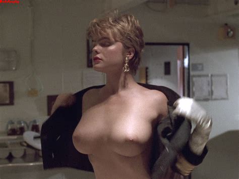 Nude Celebs In Hd Kate Winslet And Erika Eleniak Picture 20103