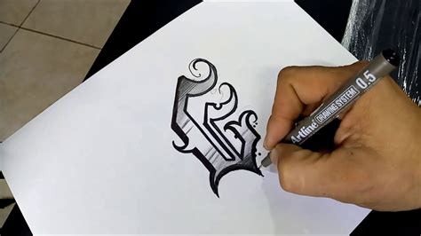 Lo típico es que la persona que se desee tatuar vaya con el escrito que desea tener. ideas de letras para tatuar e /como hacer letra para ...