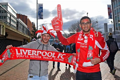 Liverpool Fc Fans Arriving At Wembley Liverpool Echo