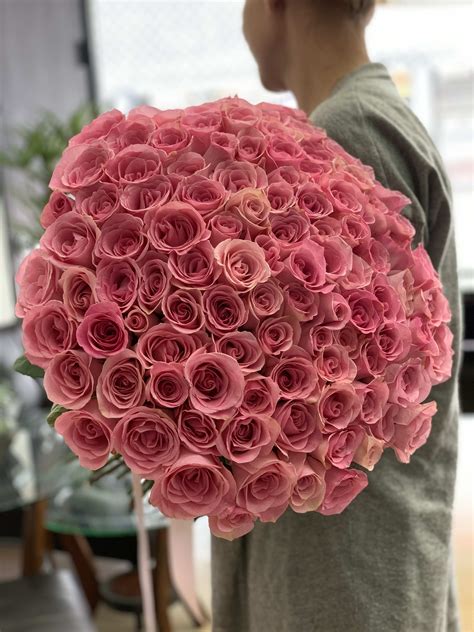 100 Pink Roses Bouquet By Luxury Flowers Miami